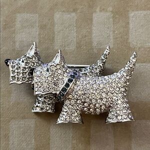 Limited Edition 1997 Carolee Scottish Terriers rhinestone brooch in silver tone